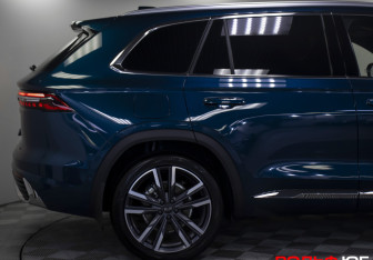 Подержанный автомобиль Geely Monjaro 2023 года (29 фото)