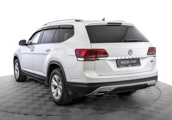 Подержанный автомобиль Volkswagen Teramont 2018 года (7 фото)
