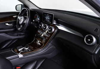 Подержанный автомобиль Mercedes-Benz GLC Coupe 2015 года (11 фото)