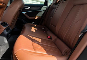 Подержанный автомобиль Audi A6 Sedan 2020 года (10 фото)