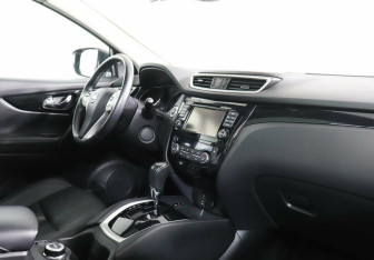 Подержанный автомобиль Nissan Qashqai 2016 года (5 фото)