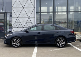 Подержанный автомобиль Kia Cerato Sedan 2021 года (8 фото)