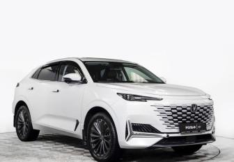 Подержанный автомобиль Changan UNI-K 2023 года (2 фото)