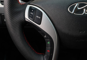 Подержанный автомобиль Hyundai Avante Sedan 2011 года (18 фото)