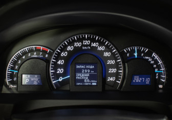 Подержанный автомобиль Toyota Camry Sedan 2012 года (12 фото)