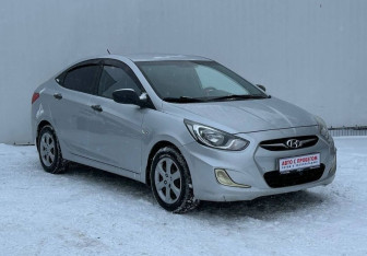 Подержанный автомобиль Hyundai Solaris Sedan 2014 года (3 фото)