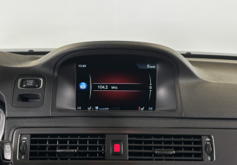 Подержанный автомобиль Volvo XC70 2016 года (20 фото)