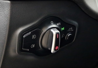 Подержанный автомобиль Audi Q5 2013 года (26 фото)