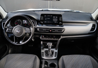 Подержанный автомобиль Kia Seltos 2020 года (9 фото)