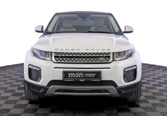 Подержанный автомобиль Land Rover Range Rover Evoque 2018 года (2 фото)