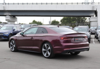Подержанный автомобиль Audi A5 Coupe 2017 года (7 фото)