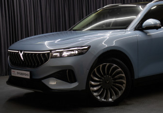 Подержанный автомобиль Voyah Free 2023 года (31 фото)