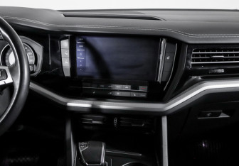 Подержанный автомобиль Volkswagen Touareg 2019 года (13 фото)