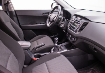 Подержанный автомобиль Hyundai Creta 2019 года (9 фото)