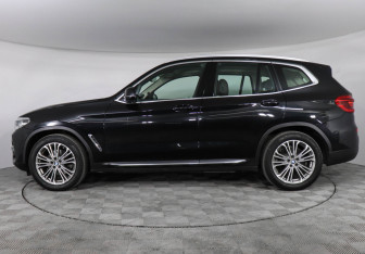Подержанный автомобиль BMW X3 2020 года (5 фото)