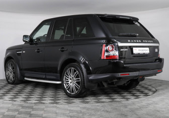 Подержанный автомобиль Land Rover Range Rover Sport 2013 года (7 фото)