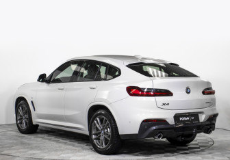 Подержанный автомобиль BMW X4 2019 года (7 фото)