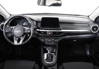 Подержанный автомобиль Kia Cerato Sedan 2022 года (6 фото)
