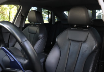 Подержанный автомобиль Audi A4 Sedan 2018 года (17 фото)