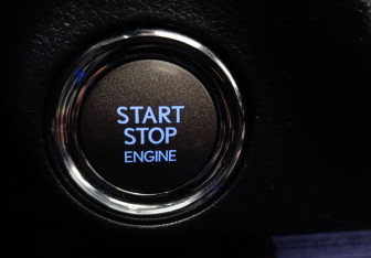 Подержанный автомобиль Lexus RX 2021 года (17 фото)