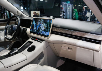 Подержанный автомобиль AITO M5 2023 года (7 фото)