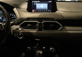 Подержанный автомобиль Mazda CX-5 2019 года (12 фото)