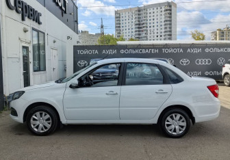 Подержанный автомобиль LADA (ВАЗ) Granta Sedan 2023 года (8 фото)
