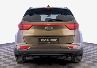 Подержанный автомобиль Kia Sportage 2018 года (6 фото)