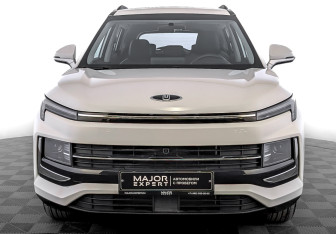 Новый Москвич 3 2023 (2 фото)