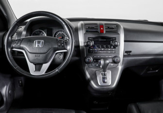 Подержанный автомобиль Honda CR-V 2007 года (12 фото)