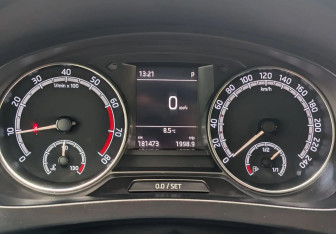 Подержанный автомобиль Skoda Rapid Liftback 2019 года (13 фото)
