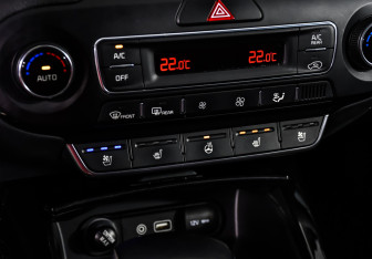 Подержанный автомобиль Kia Sorento 2019 года (18 фото)