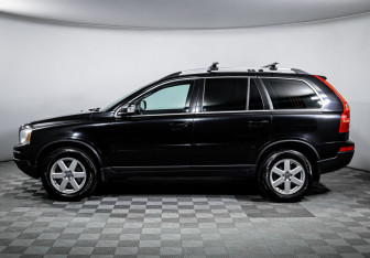 Подержанный автомобиль Volvo XC90 2011 года (8 фото)