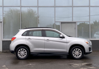 Подержанный автомобиль Mitsubishi ASX 2013 года (4 фото)