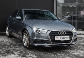 Подержанный автомобиль Audi A3 Sedan 2017 года (3 фото)