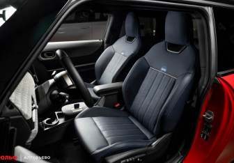 Новый MINI Hatch 2025 (5 фото)