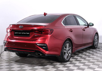 Подержанный автомобиль Kia Cerato Sedan 2020 года (5 фото)