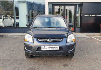 Подержанный автомобиль Kia Sportage 2010 года (2 фото)