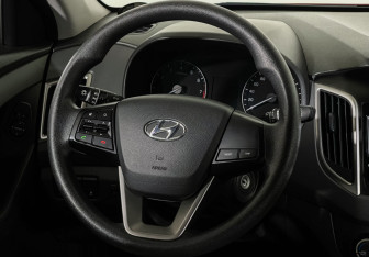 Подержанный автомобиль Hyundai Creta 2020 года (14 фото)