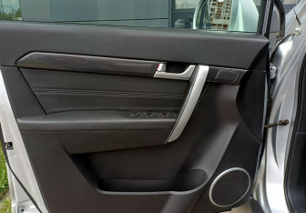 Подержанный автомобиль Chevrolet Captiva 2014 года (19 фото)