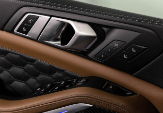 Новый BMW X5 M 2025 (22 фото)