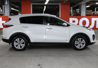 Подержанный автомобиль Kia Sportage 2018 года (4 фото)