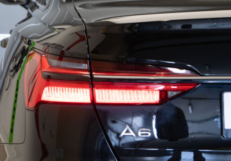 Подержанный автомобиль Audi A6 Sedan 2022 года (38 фото)