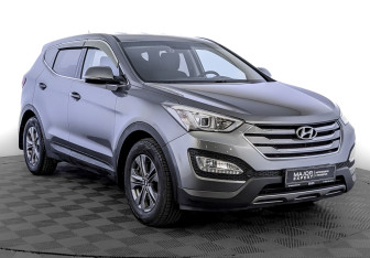 Подержанный автомобиль Hyundai Santa Fe 2014 года (3 фото)