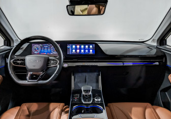 Подержанный автомобиль Omoda C5 2023 года (14 фото)