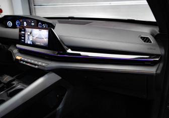 Подержанный автомобиль Changan UNI-V 2023 года (28 фото)