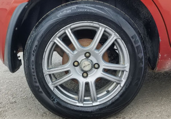 Подержанный автомобиль Nissan Note 2007 года (9 фото)
