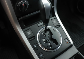 Подержанный автомобиль Suzuki Grand Vitara 2013 года (12 фото)