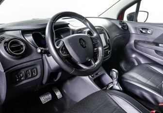 Подержанный автомобиль Renault Kaptur 2020 года (12 фото)