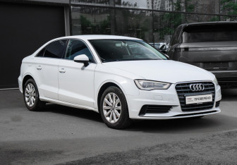 Подержанный автомобиль Audi A3 Sedan 2015 года (3 фото)